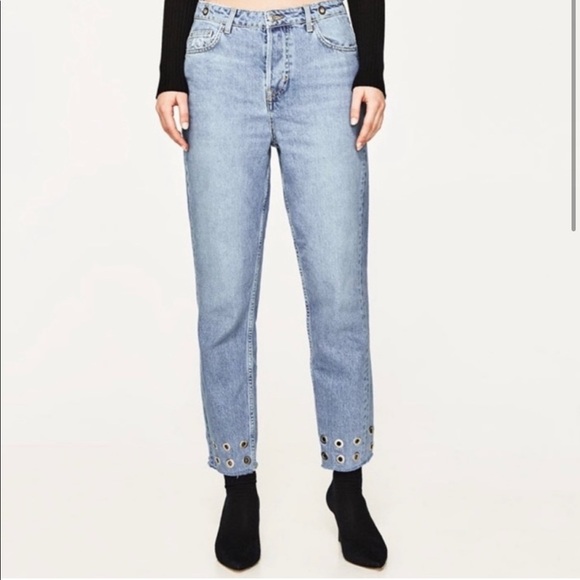 Zara Studded High Rise Engineering Mom Jeans Grommet Detail Raw Hem Crop Size 8 - Picture 13 of 13